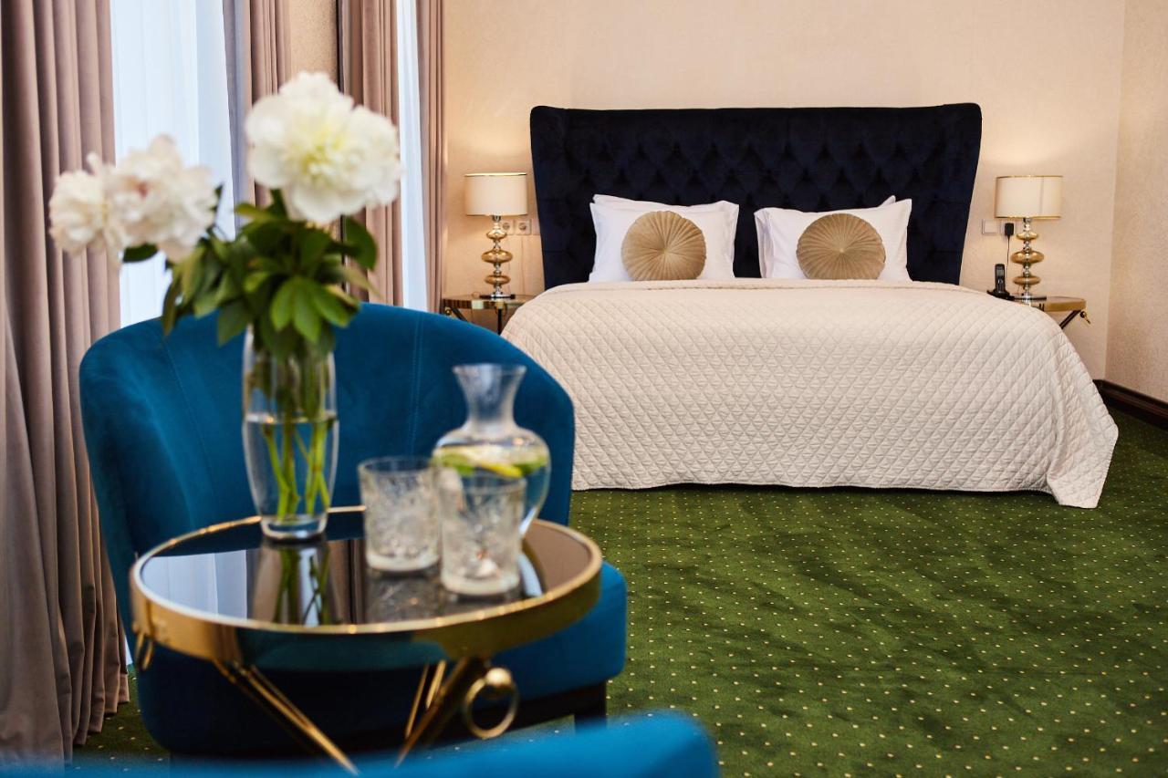 Arcadia Plaza Hotel Odessa Eksteriør billede