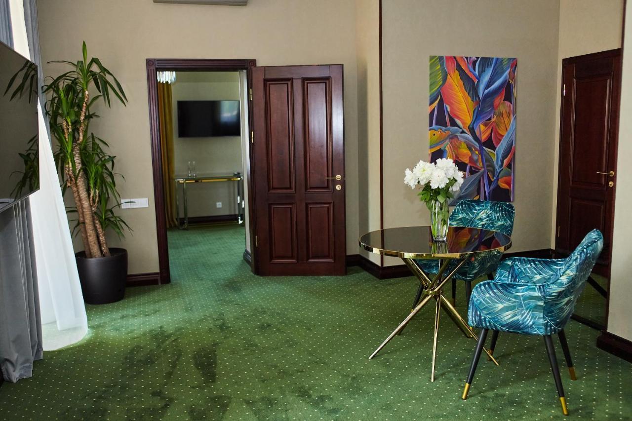 Arcadia Plaza Hotel Odessa Eksteriør billede