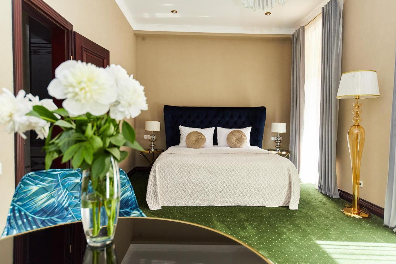 Arcadia Plaza Hotel Odessa Eksteriør billede