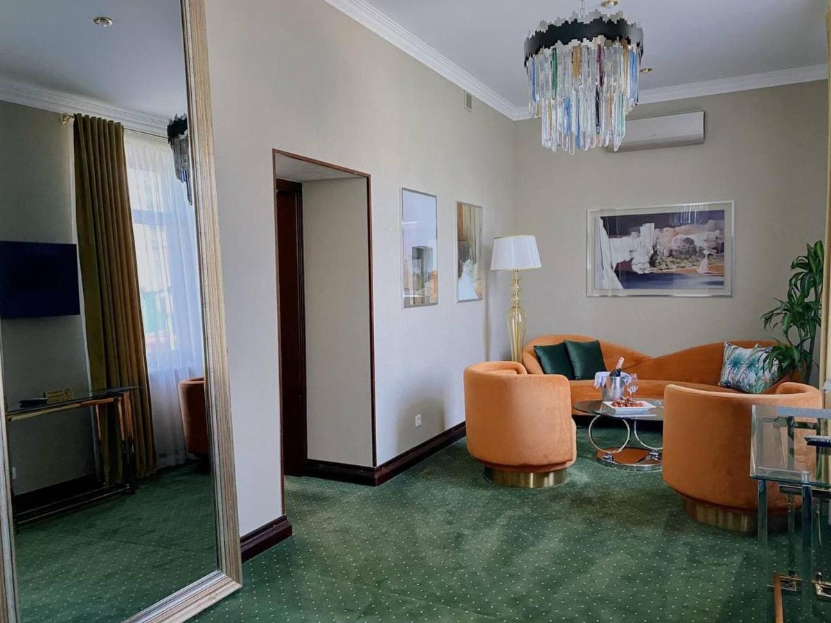 Arcadia Plaza Hotel Odessa Eksteriør billede