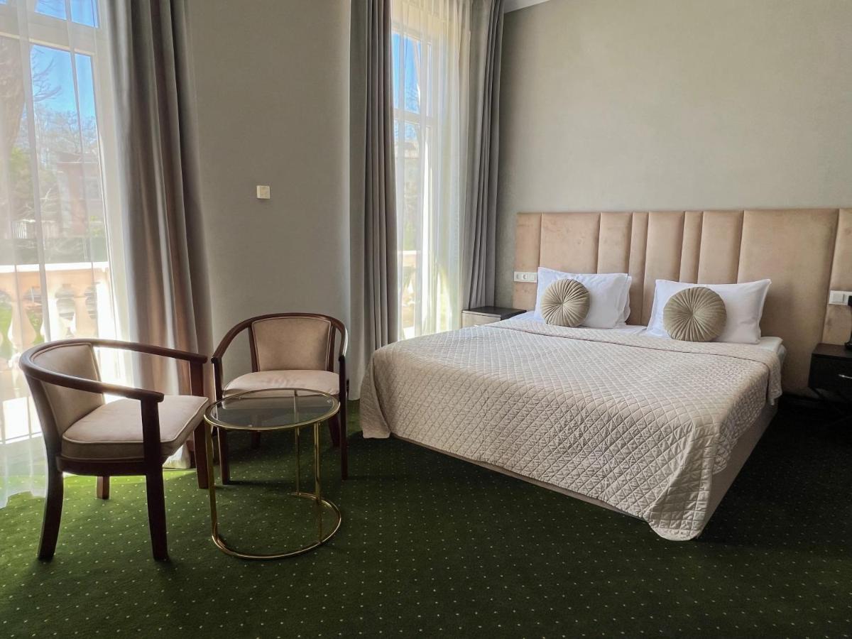 Arcadia Plaza Hotel Odessa Eksteriør billede
