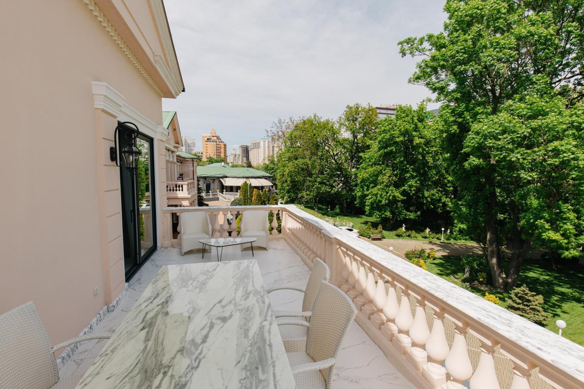 Arcadia Plaza Hotel Odessa Eksteriør billede
